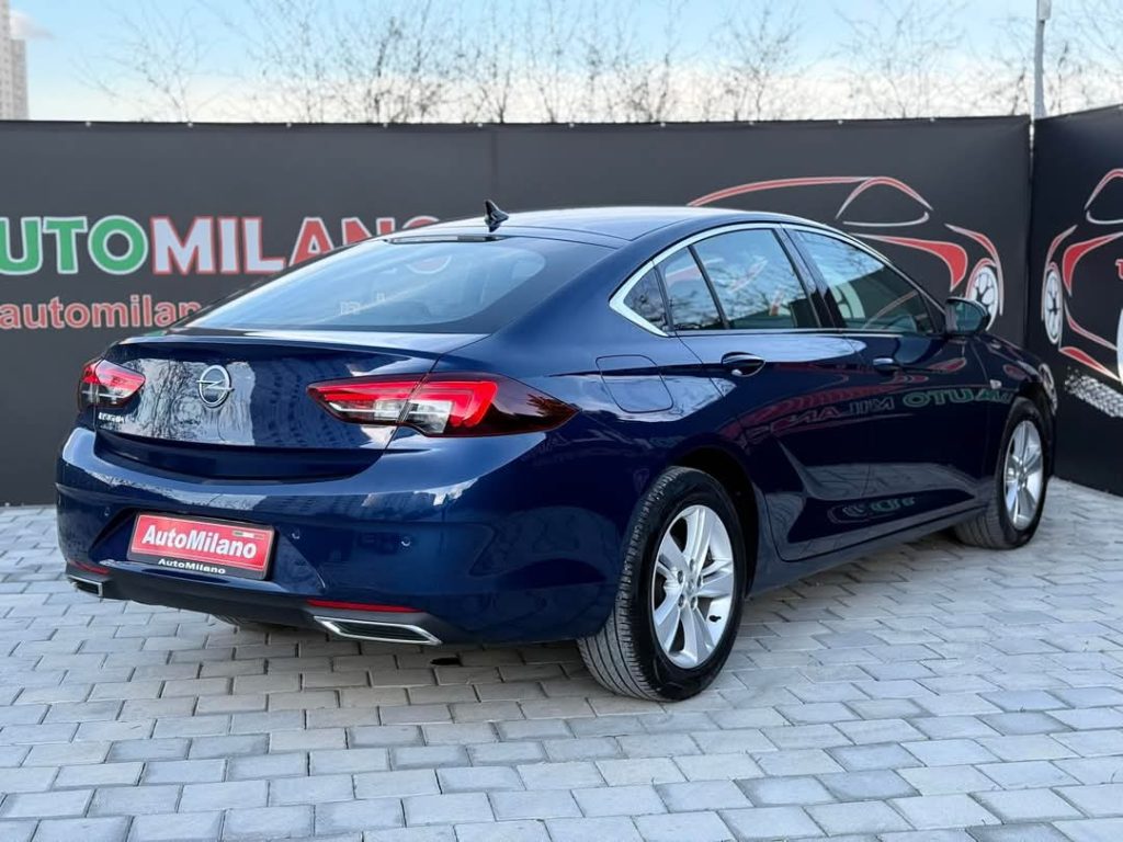 OPEL INSIGNIA GRAND SPORT BUSINESS 2021 GODINA