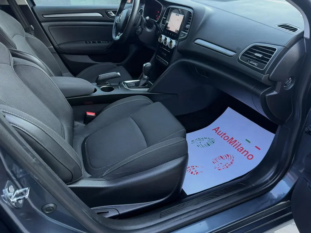 RENAULT MEGANE IV BERLINE BUSINESS 2022 ГОДИНА