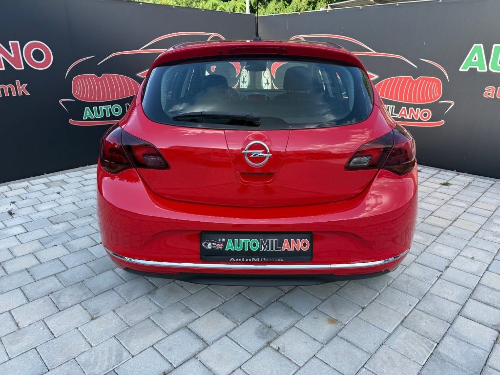 OPEL ASTRA J Cosmo - 1.7 CDTI (110KS) - 2013