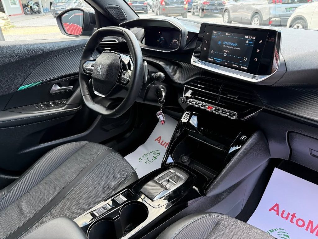 PEUGEOT 2008 Allure - 1.2l - 96КW (130KS) - 2023