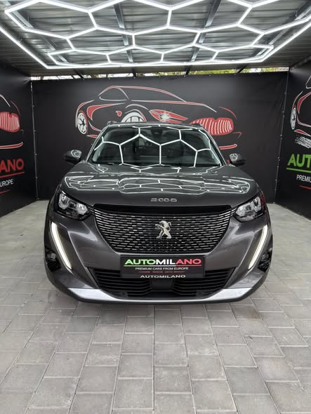 PEUGEOT 2008 Allure - 1.2I - 96КW - 2020